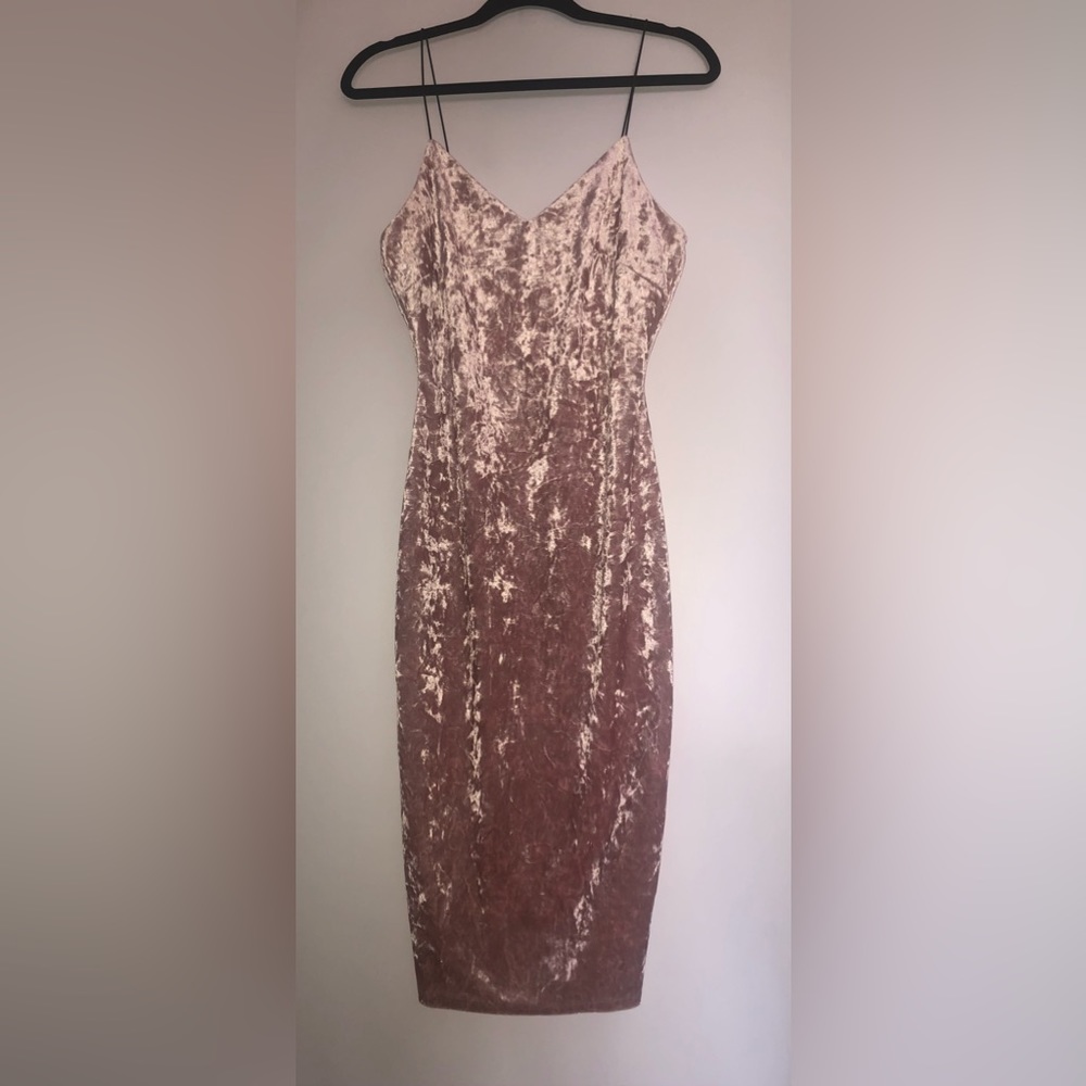 THE VINTAGE SHOP blush pink rosy crushed velvet body con midi dress L